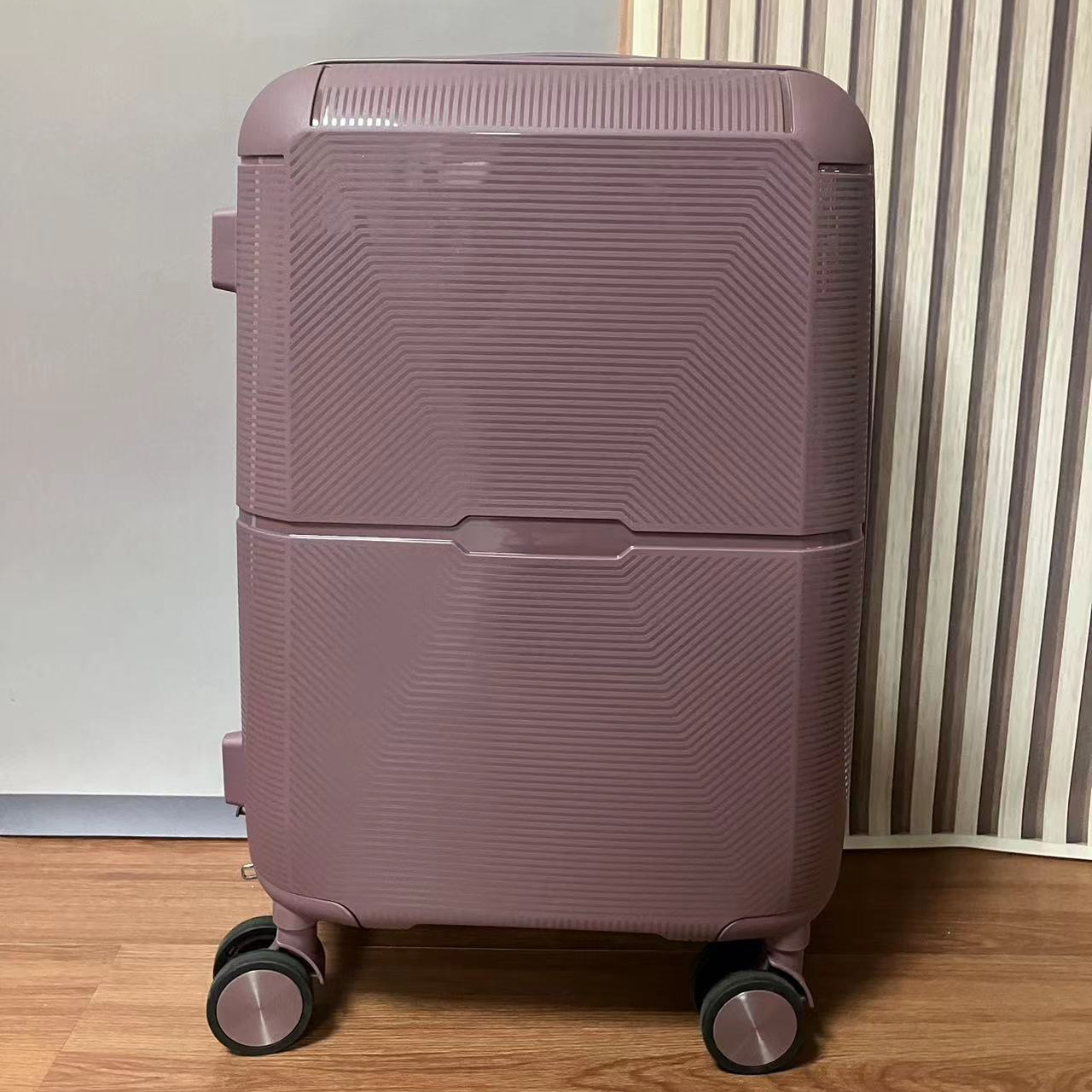 PP Lightweight 4 Double Rolling Wheels Suitcase-Purple1
