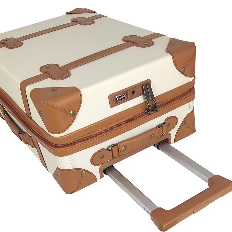 Women Luxury Vintage Trunk Luggage (1)